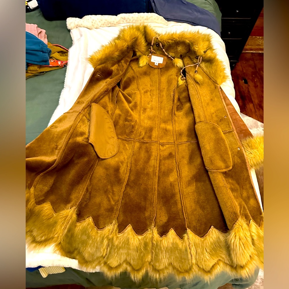 Wilson’s leather Maxima faux leather, penny lane/Lagertha vibes jacket!